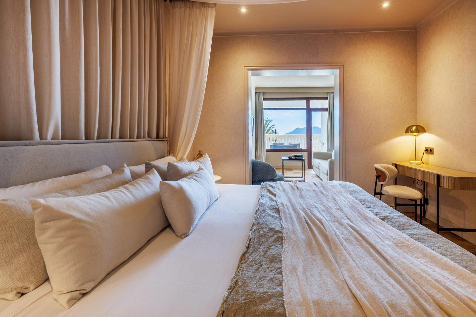Junior Suite Sea View Balcony